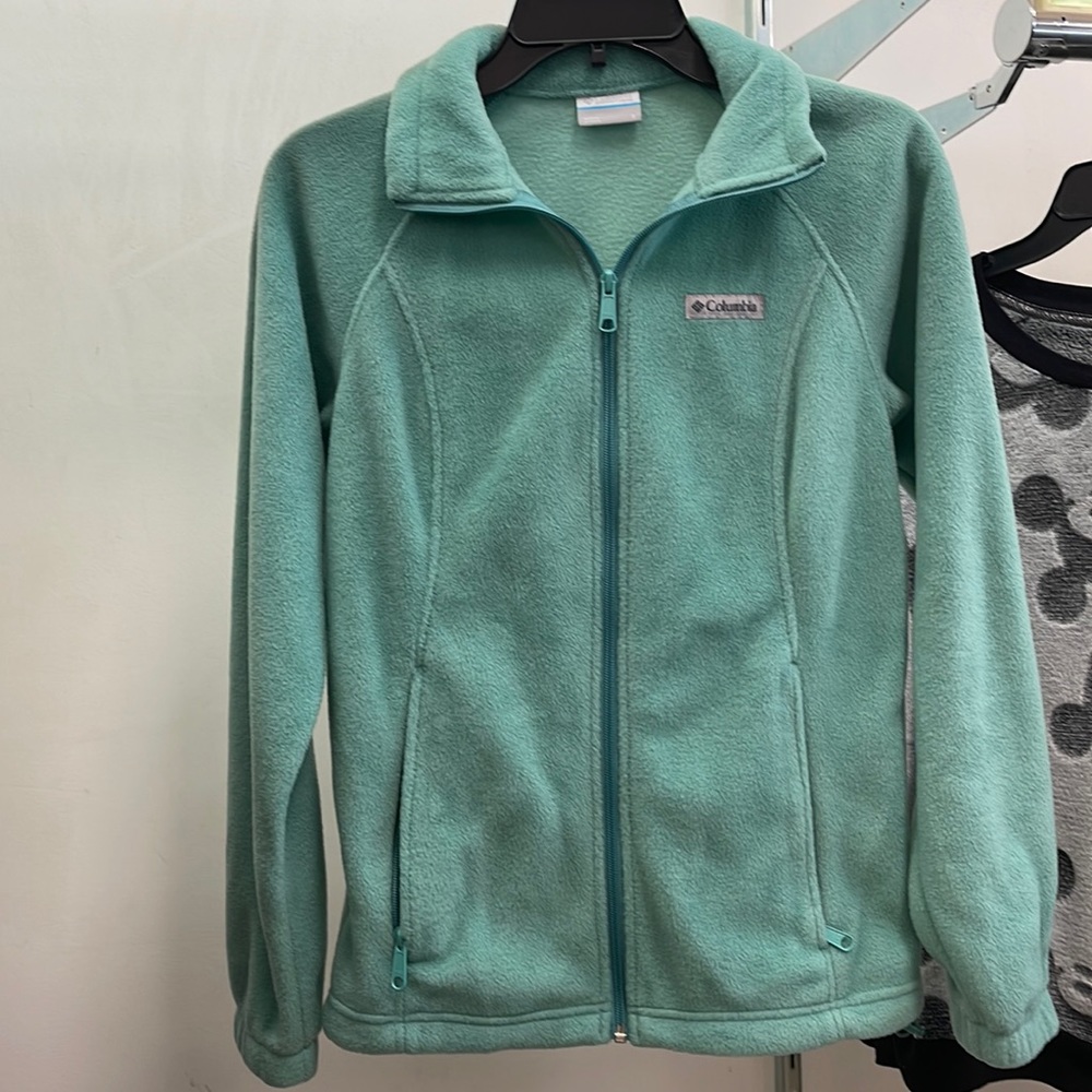 S Columbia Benton Springs fleece jacket.